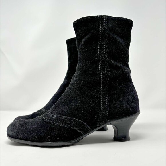 La Canadienne Boots - Picture 2 of 5